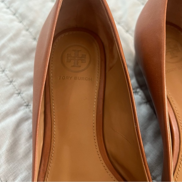 Tory Burch Kira open-toe wedge size 6 - Picture 8 of 8